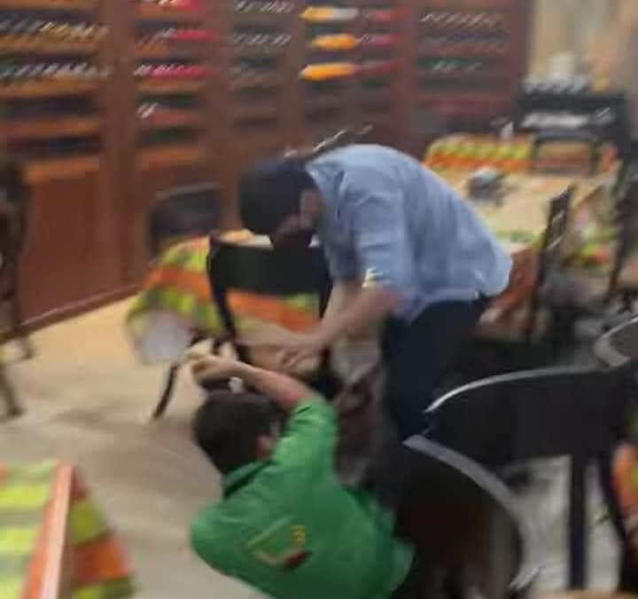 Se desata batalla campal en restaurante de Tampico.