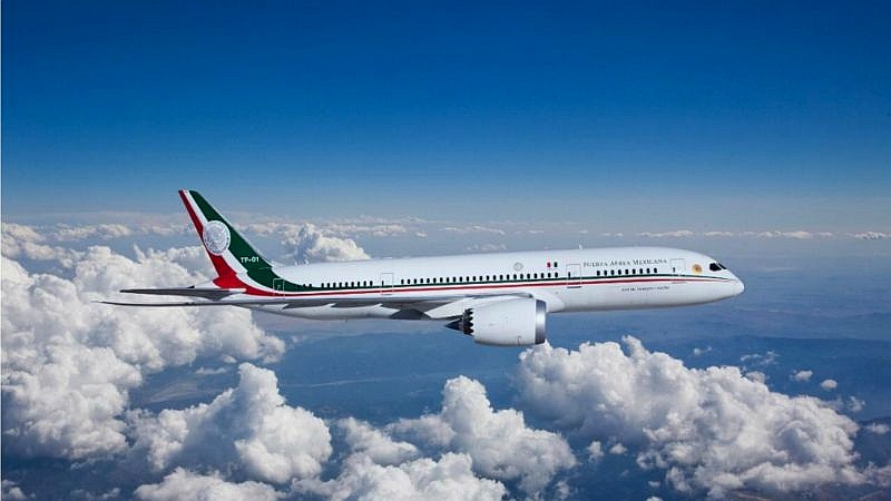 Avion precidencial abandona México y se dirije a República de Tayikistán