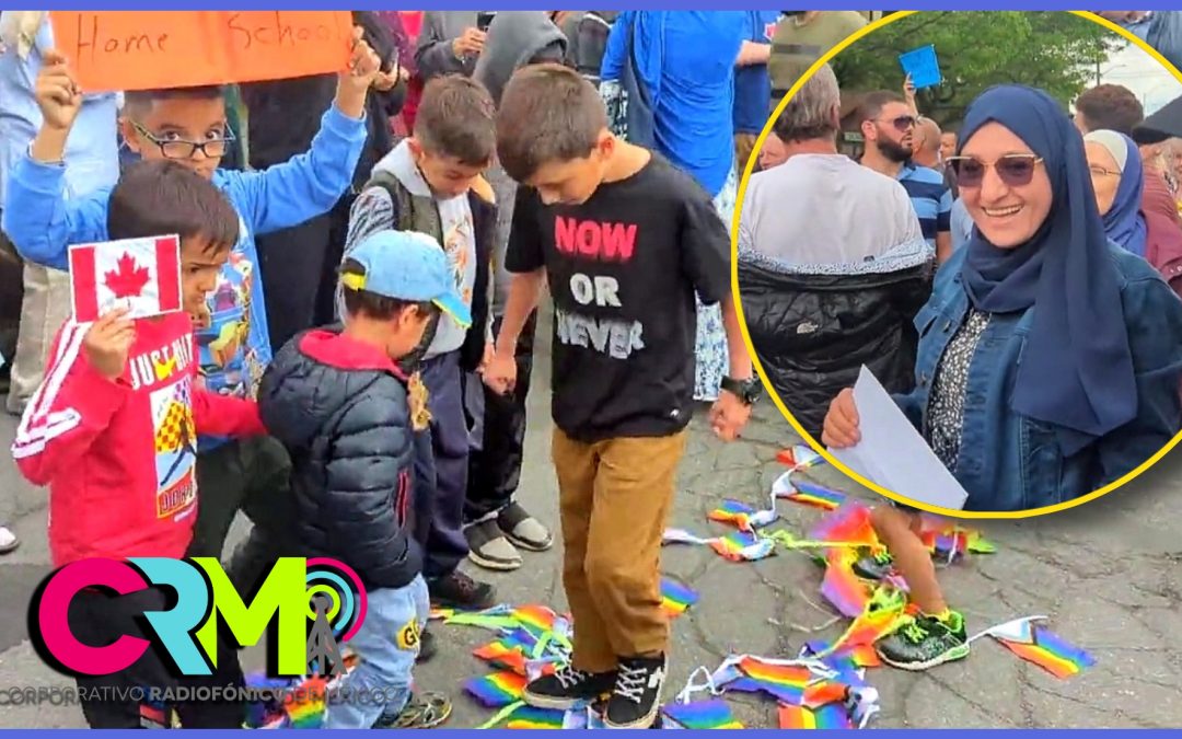 Niños musulmanes pisotean bandera LGBTQ tras protesta.