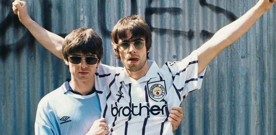 La banda británica Oasis confirma su regreso tras 15 años fuera de los escenarios (y de peleas entre los hermanos Gallagher)