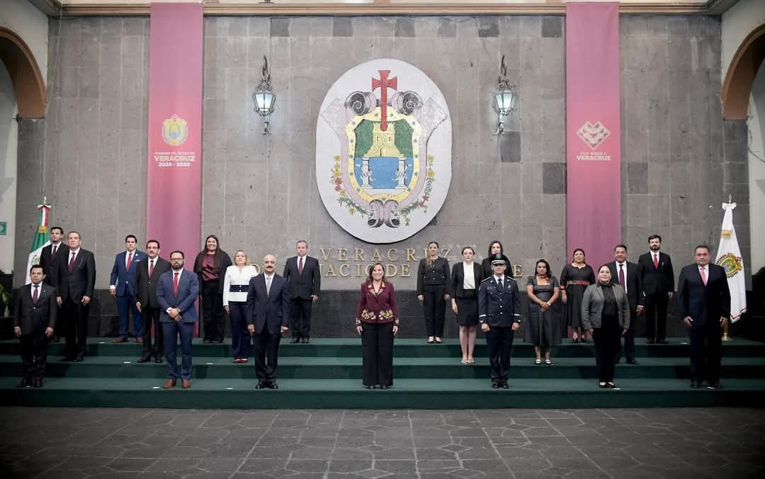 Con un gabinete paritario, reafirma Rocío Nahle un gobierno cercano, eficiente y al servicio de Veracruz.