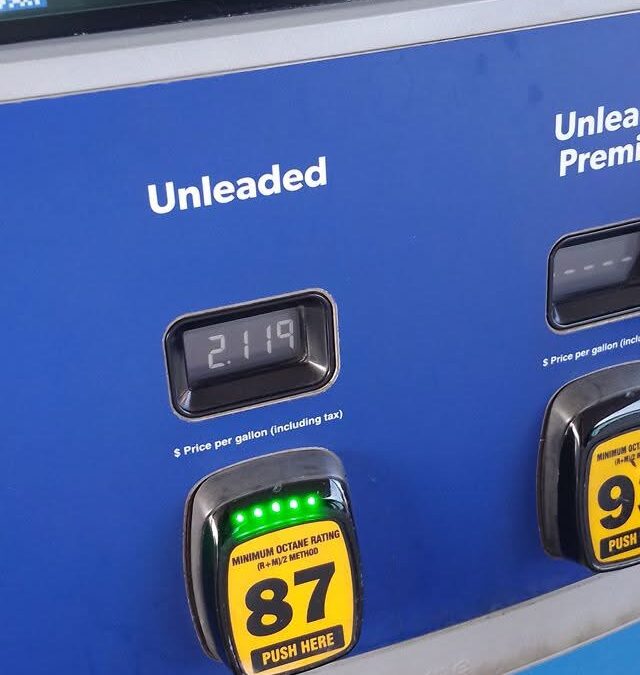 Gasolina a 10 pesos… en Brownsville