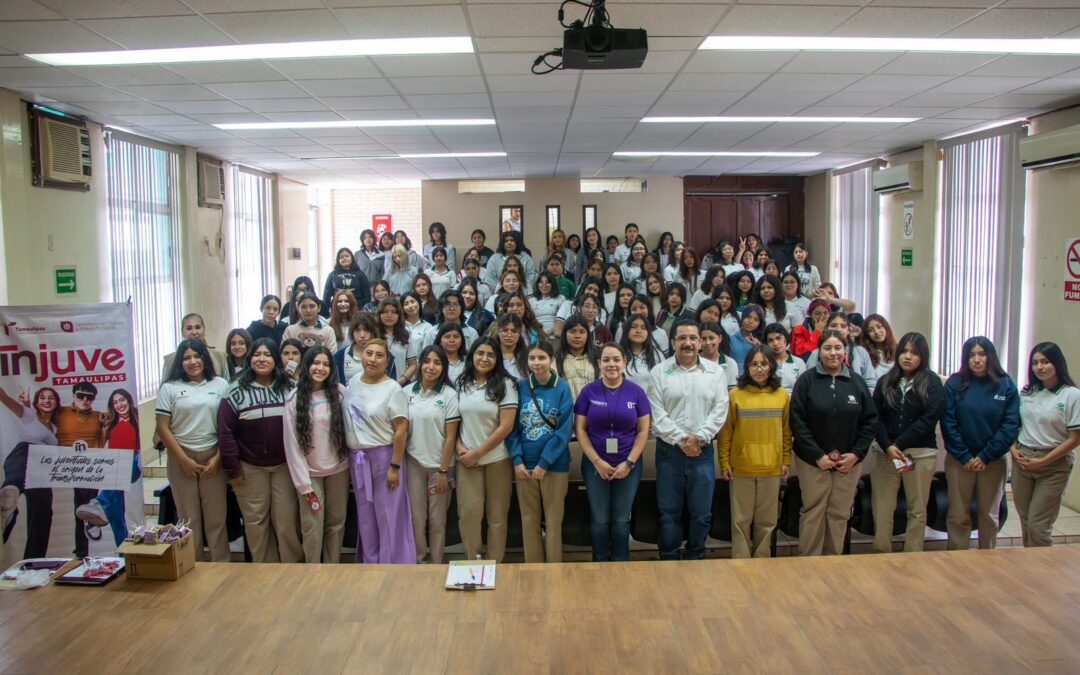 Incentivan a jóvenes sobre relaciones saludables con plática “Amor es Sin Violencia”
