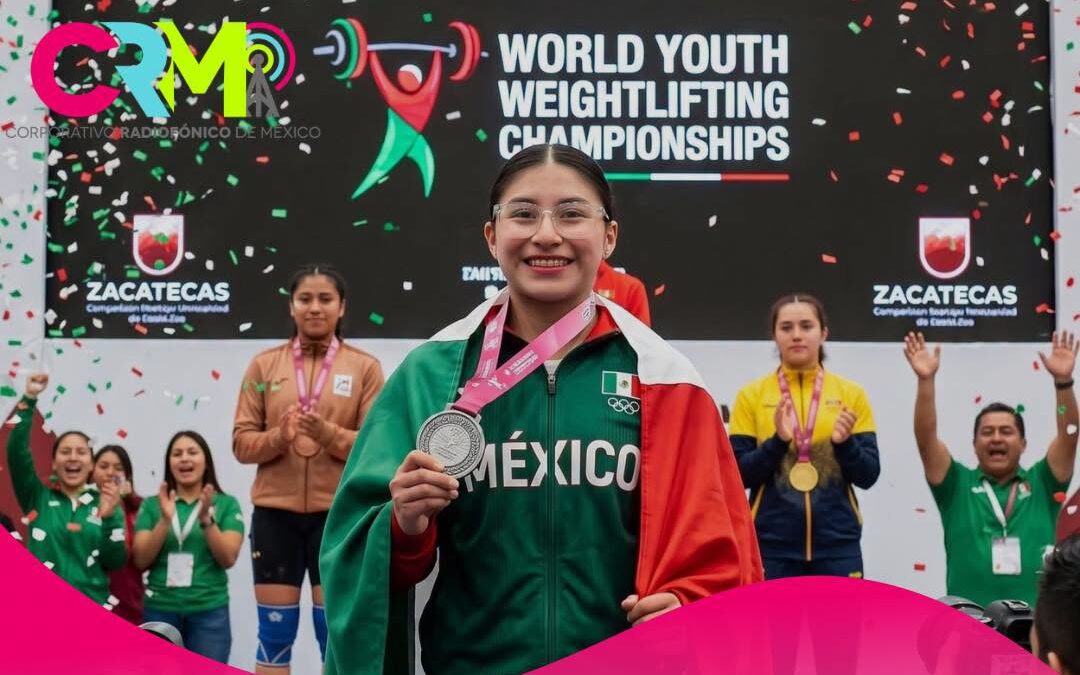 Giovanna Ávila compitió en la división de 48 kg contra las mejores exponentes del certamen de la Federación Internacional de Levantamiento de Pesas obteniendo medalla de plata